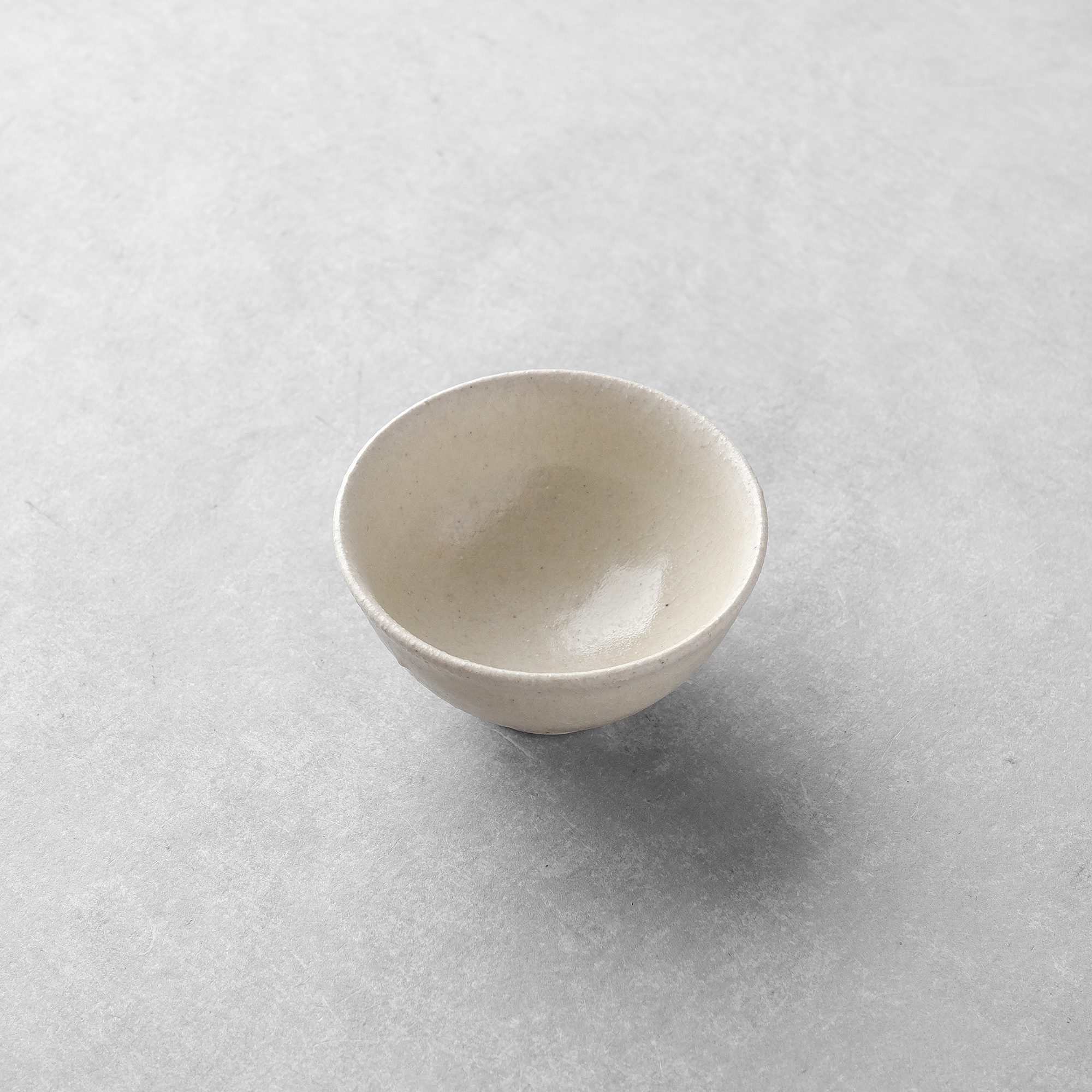 長谷川 奈津 | 林檎灰釉酒器 - Analogue Life